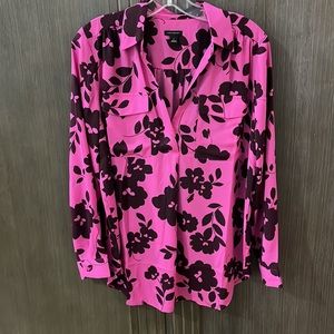 Ann Taylor Pink and Burgundy Floral Print Camp Shirt Size Medium